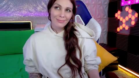 Snapshot of athenaautumn chatting on 06.05.26 Athena Autumn online show from 06.05.26
