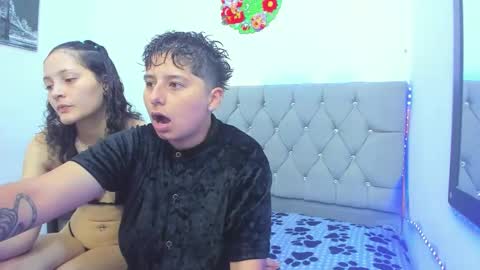 Snapshot of athenea_zuleinys chatting on 12.15.25 athenea_zuleinys online show from 12.15.25