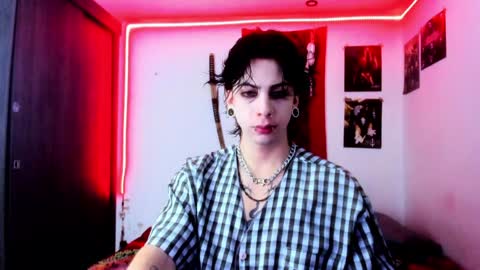 Snapshot of atheneoo_ chatting on 12.20.24 athenauwu online show from 12.20.24