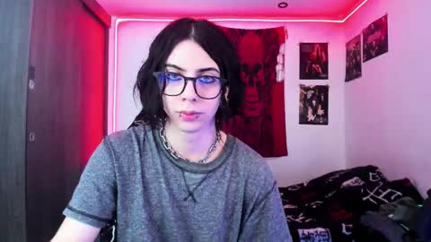 Snapshot of atheneoo_ chatting on 09.13.25 athenauwu online show from 09.13.25