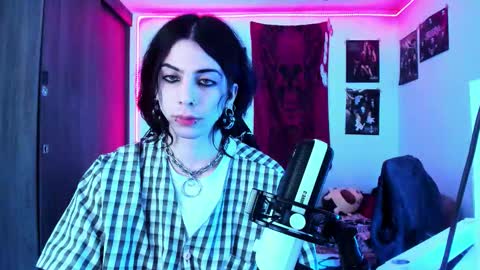 Snapshot of atheneoo_ chatting on 10.09.25 athenauwu online show from 10.09.25