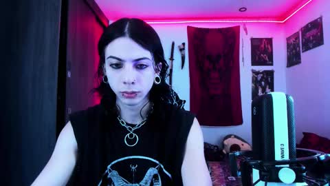 Snapshot of atheneoo_ chatting on 11.09.25 athenauwu online show from 11.09.25