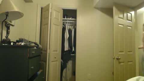 Snapshot of athleteguy55555 chatting on 12.21.25 tommycb55555 online show from 12.21.25