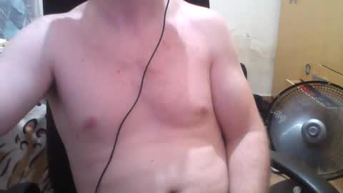 Snapshot of athleticboyy chatting on 01.04.25 Paul Van online show from 01.04.25