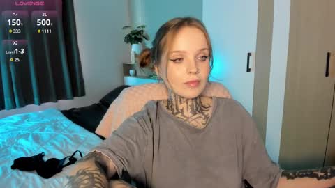 Snapshot of atomic_ketchup chatting on 02.11.25 online every day between 10am-23pm online show from 02.11.25