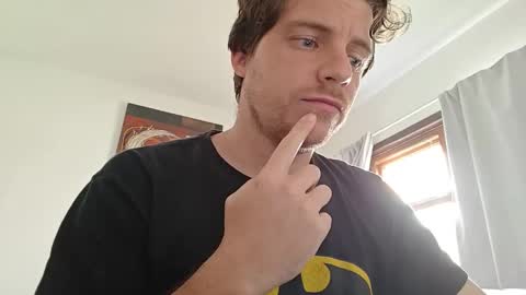 Snapshot of atomicoliver chatting on 01.14.25 atomicoliver online show from 01.14.25