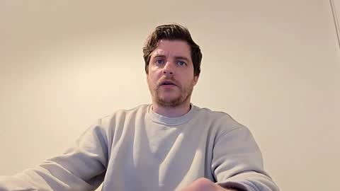 Snapshot of atomicoliver chatting on 02.26.26 atomicoliver online show from 02.26.26