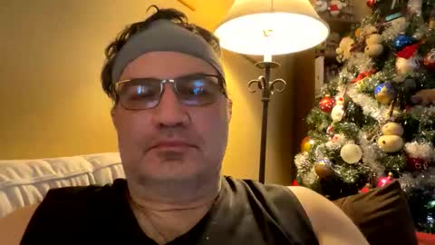 Snapshot of atozzzz chatting on 11.29.25 atozzzz online show from 11.29.25