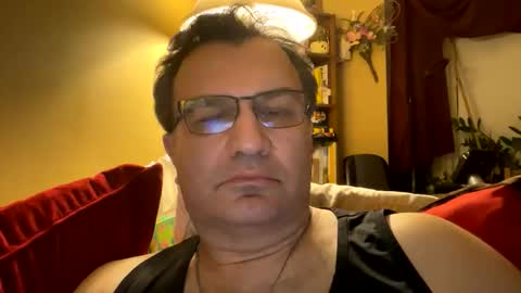 Snapshot of atozzzz chatting on 05.25.26 atozzzz online show from 05.25.26