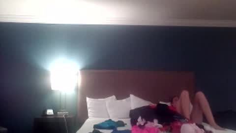 Snapshot of atreatforyou_86 chatting on 12.21.25 atreatforyou_86 online show from 12.21.25