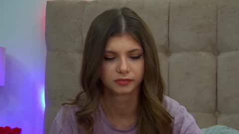 Audrey online show from 02.05.25