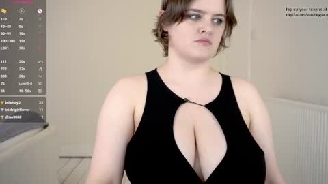 Snapshot of audreyjacq chatting on 07.18.26 Audrey Jacq online show from 07.18.26