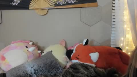 Snapshot of audreymadison chatting on 11.23.25 AudreyAlien online show from 11.23.25