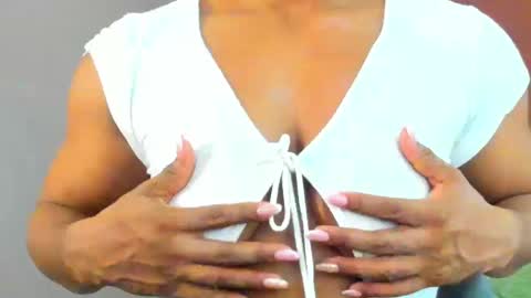 Snapshot of audry_montero1 chatting on 09.16.25 Audry online show from 09.16.25