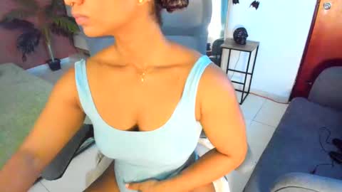 Snapshot of audry_montero1 chatting on 10.12.25 Audry online show from 10.12.25
