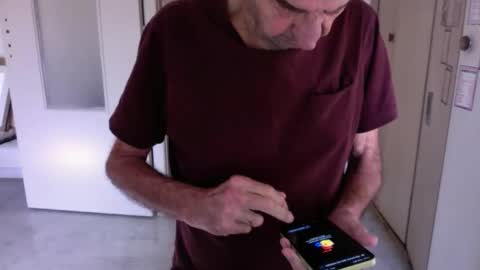 Snapshot of auguste061400 chatting on 12.02.24 auguste061400 online show from 12.02.24