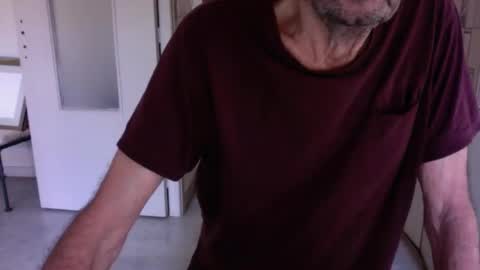 Snapshot of auguste061400 chatting on 01.07.25 auguste061400 online show from 01.07.25