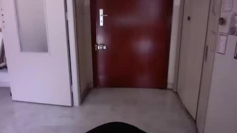 Snapshot of auguste061400 chatting on 03.04.25 auguste061400 online show from 03.04.25