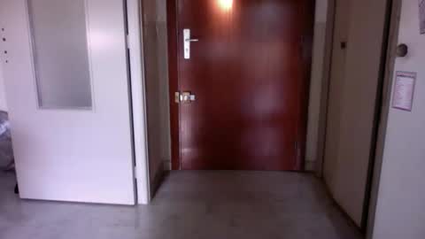 Snapshot of auguste061400 chatting on 11.12.25 auguste061400 online show from 11.12.25