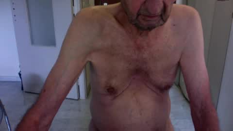 Snapshot of auguste688483 chatting on 06.24.26 auguste688483 online show from 06.24.26