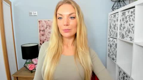 Snapshot of aullorasensual chatting on 01.27.25 AulloraSensual online show from 01.27.25