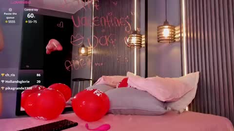 Aura online show from 02.15.25