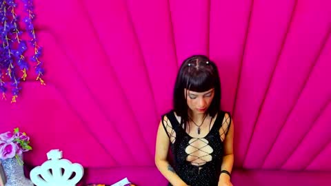 aurora online show from 12.04.24