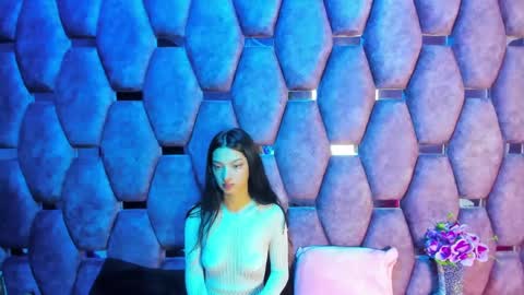 Snapshot of aurora18palmer chatting on 10.10.25 aurora online show from 10.10.25