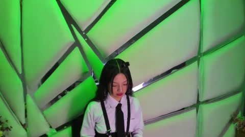 Snapshot of aurora18palmer chatting on 11.28.25 aurora online show from 11.28.25