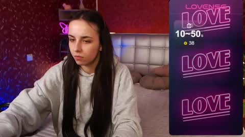 Aurora online show from 02.12.25