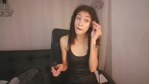 Snapshot of aurora_ath chatting on 12.11.24 Aurora ath online show from 12.11.24