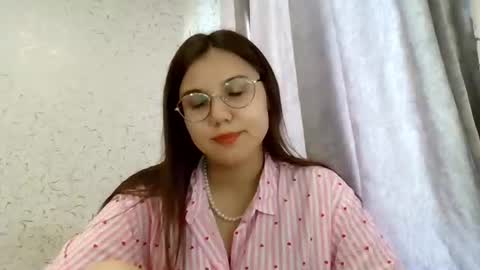 Kiara Xanthe online show from 08.03.26