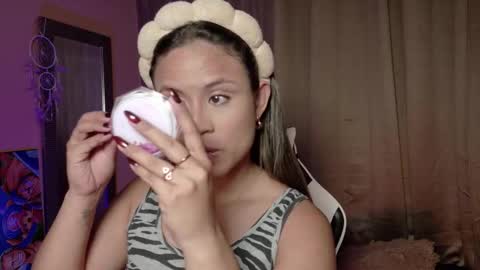 aurora_collins08 online show from 11.14.25