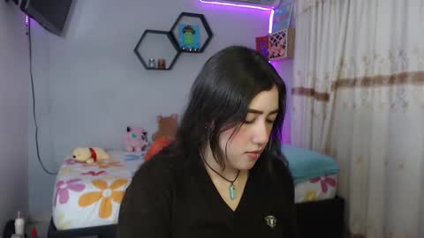 Aurora  online show from 02.18.25