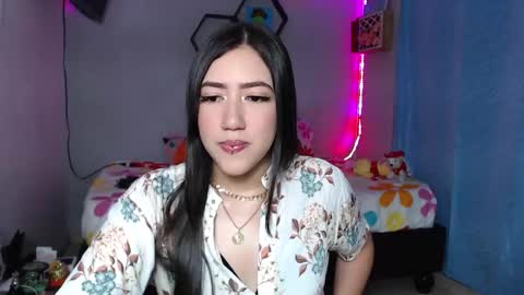 Aurora  online show from 09.10.25