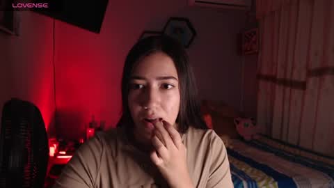 Snapshot of aurora_shy_ chatting on 06.13.26 Aurora online show from 06.13.26