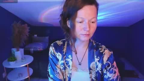 Snapshot of auroraborealis__ chatting on 10.16.25 auroraborealis__ online show from 10.16.25