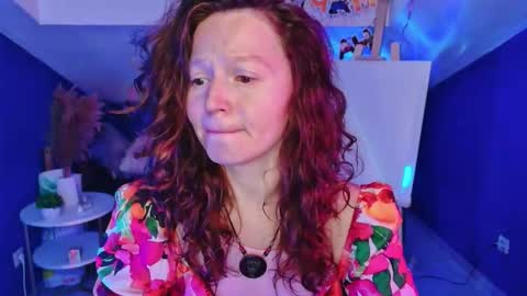 Snapshot of auroraborealis__ chatting on 10.20.25 auroraborealis__ online show from 10.20.25