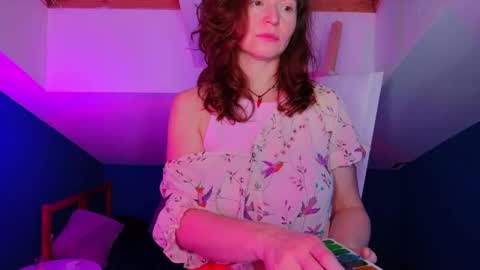 Snapshot of auroraborealis__ chatting on 12.04.25 auroraborealis__ online show from 12.04.25