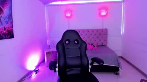 Aurora Diaz online show from 11.15.25