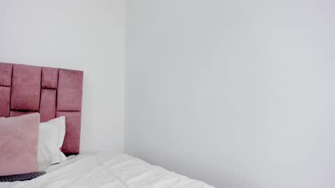 Snapshot of auroradurand chatting on 03.06.25 ... ... online show from 03.06.25