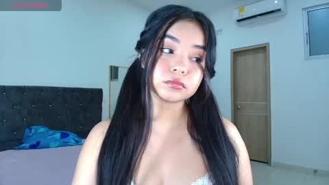 Aurora online show from 04.21.26