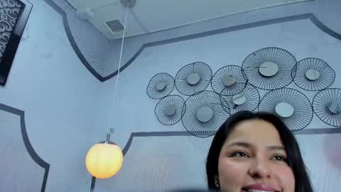 AuroraGracce online show from 04.22.26