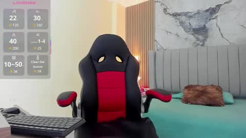 auroramartin2 online show from 11.06.25