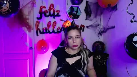 Aurora Rojas online show from 10.21.25