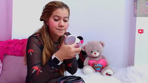 Aurora online show from 03.06.25