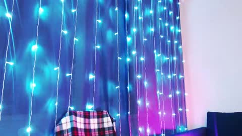 Aurora online show from 03.06.25