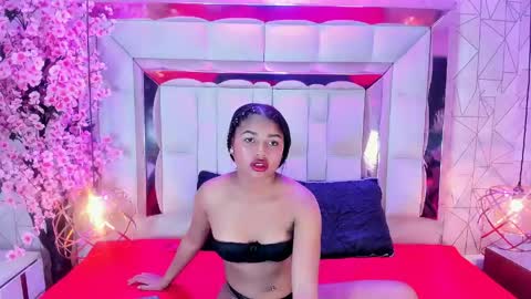 Aurora Vale online show from 05.29.26