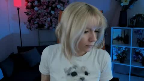 aurorawrenfield online show from 02.23.26