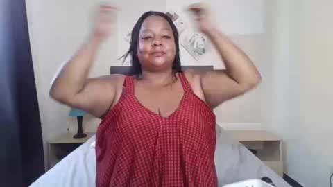 Snapshot of auroraxbbw chatting on 09.11.25 Aurora online show from 09.11.25